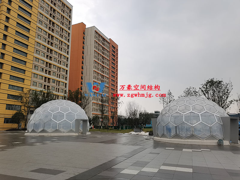 無線創(chuàng)智城市功能空間業(yè)態(tài)優(yōu)化五星集市etfe膜結(jié)構
